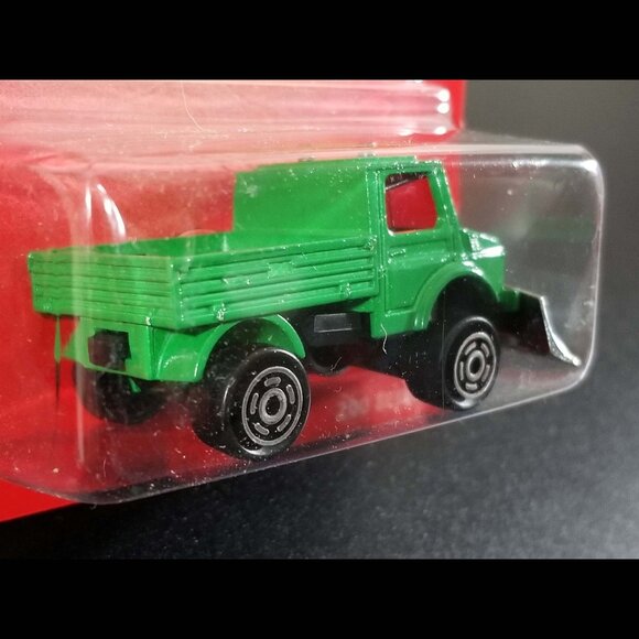 Majorette Mercedes-Benz Unimog Snow Plough / #259 / 200 Series / Movers - Picture 5 of 7